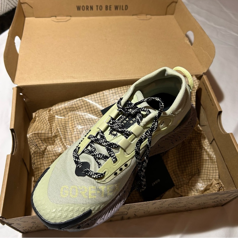 NWT Nike Pegasus Trail 3 GTX - Women’s 7 olive citron/black - Picture 5 of 8